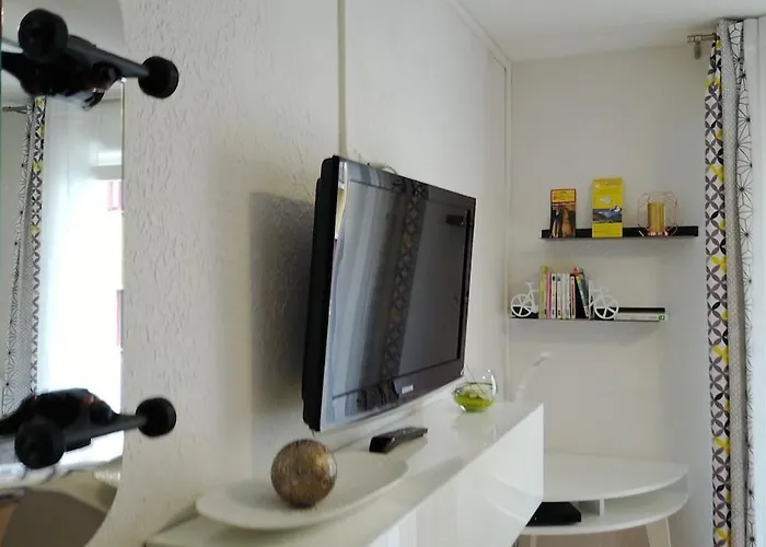 Lejlighed Charmant Studio Avec Balcon Et Parking Gratuit *